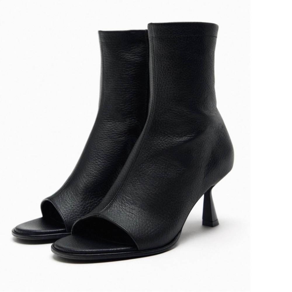 ISO/WANTED Zara Open Toe boot-Size 9or40. Tag me if ur selling or see! Thx!
